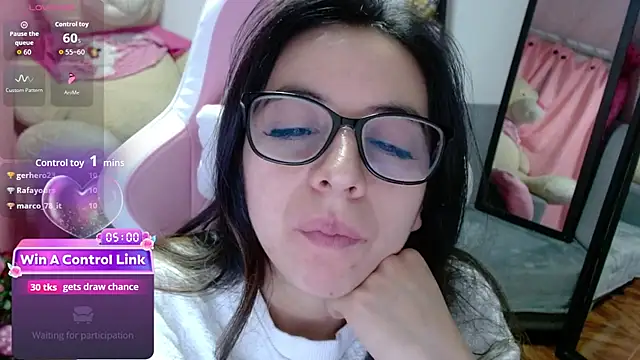 Maggie_Fox3 élő XXX-chatje