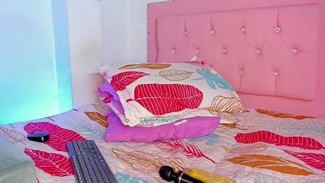 Chat +18 de Keily-w ao vivo