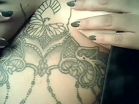 دردشة FallsForHerSmile الجنسية المباشرة