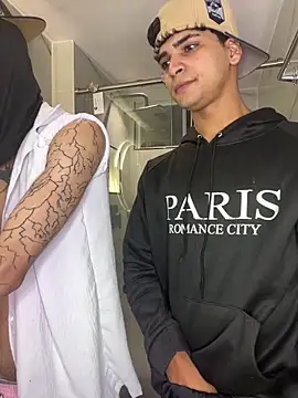 TheBatMansion Show in webcam