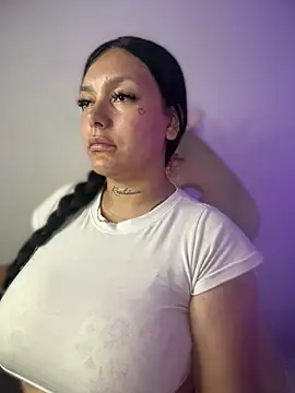 Pertunjukan Kamera Web Miia__Taylor