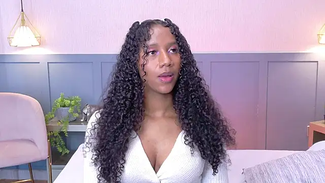 Chatroom XXX en direct de Chloe-Rose-