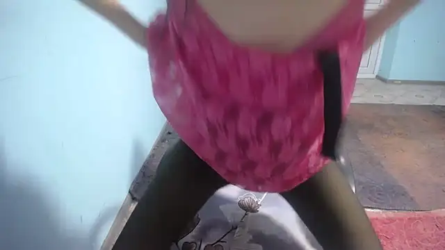 XXX chat uživo modela elllaaxx