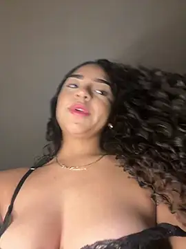 EvieAdamsss' Webcam Show