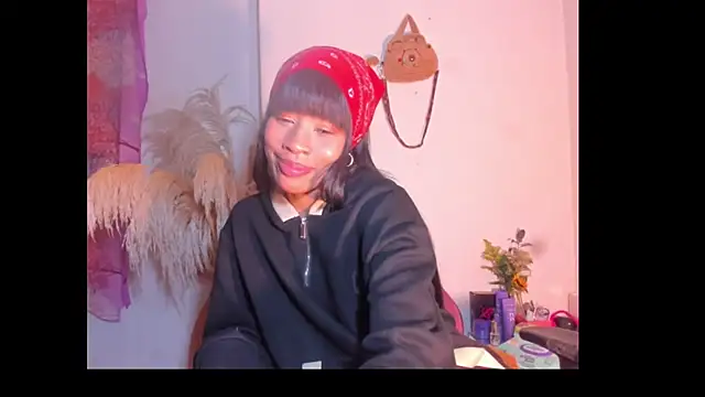 Chat +18 de bad_girl_xxx ao vivo