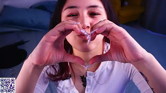 VerlieChahal Adlı Modelin Canlı XXX Sohbeti