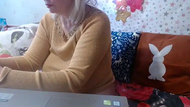 Show de QueenLana na webcam