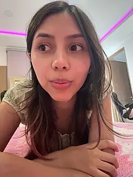 Chat +18 de MissBecka_ ao vivo