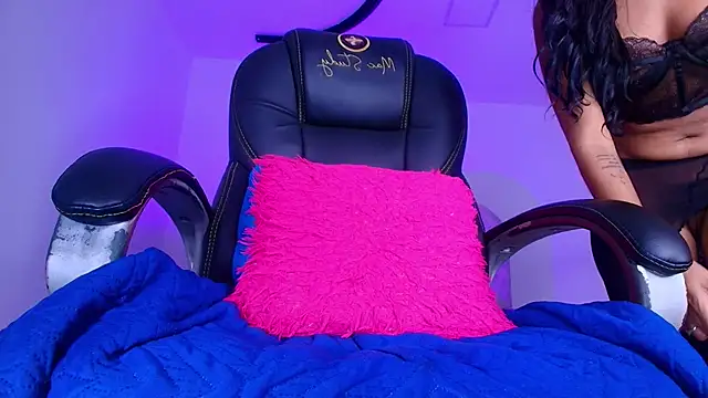 دردشة naomi_kyse الجنسية المباشرة