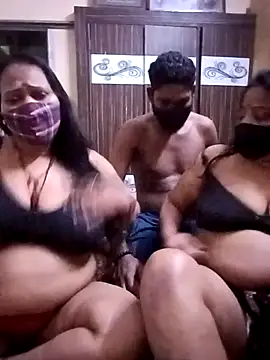 LoveOnStream webcam show