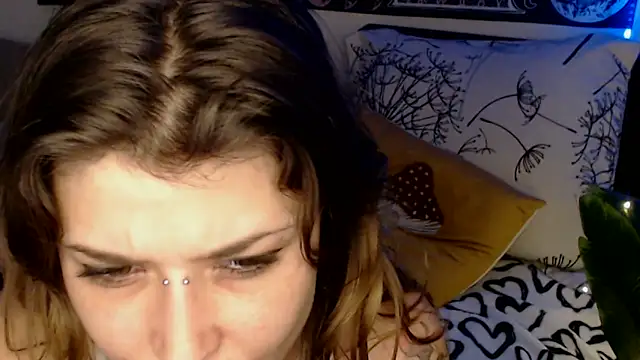 AlienforTwenty – Naživo XXX chat