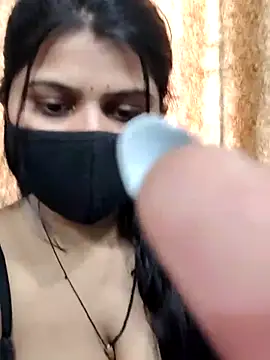 Hotty-simran Show in webcam