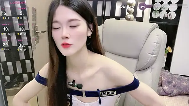 Yueyue-MM 网络视讯表演