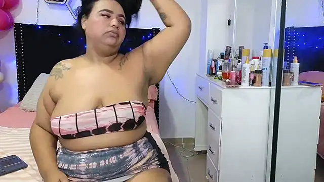 charlotte_077 Chat XXX in diretta