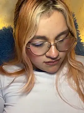 Sophia_Weest99 Chat XXX in diretta