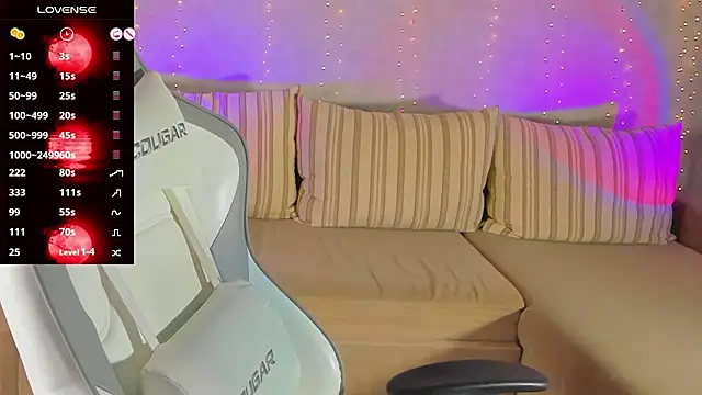 FlamyGoldn Live XXX chat