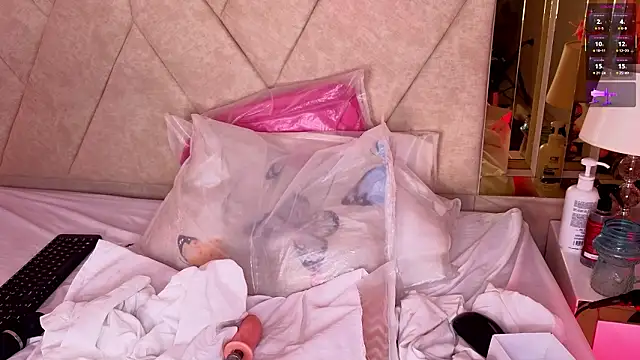 Živý XXX chat DollyMae_