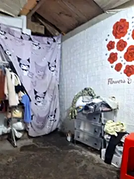 Adela-222 Chat XXX in diretta