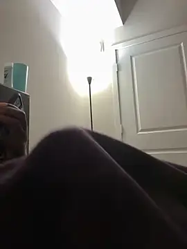 makeherfeelg élő XXX-chatje