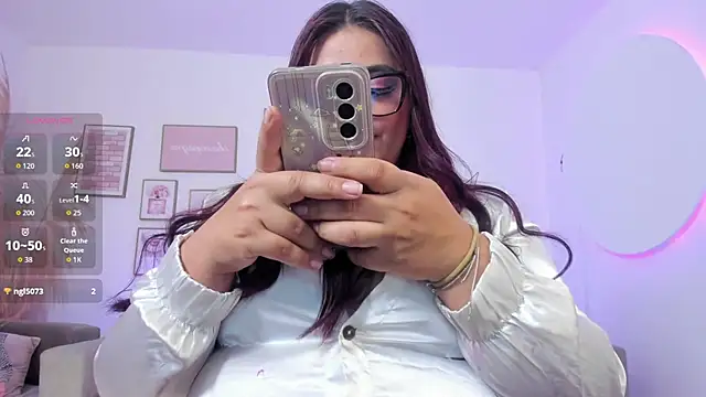 silvia_lane লাইভ XXX চ্যাট