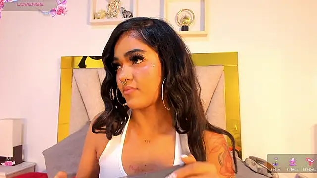 vahiolet_fuentes Adlı Modelin Canlı XXX Sohbeti