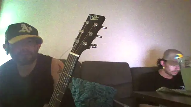 TheDaddio03: διαδικτυακό σόου στην κάμερα