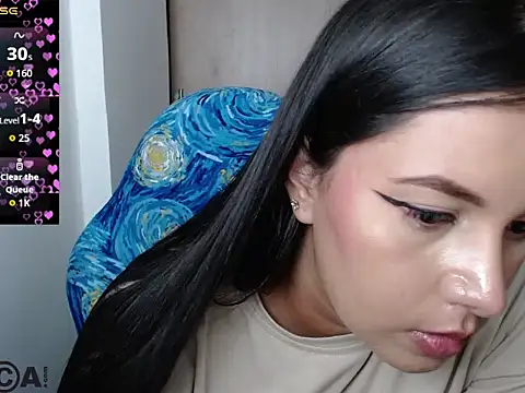 XXX chat uživo modela venus__24