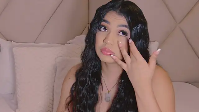 CharlotteeBrownn's Live XXX Chat