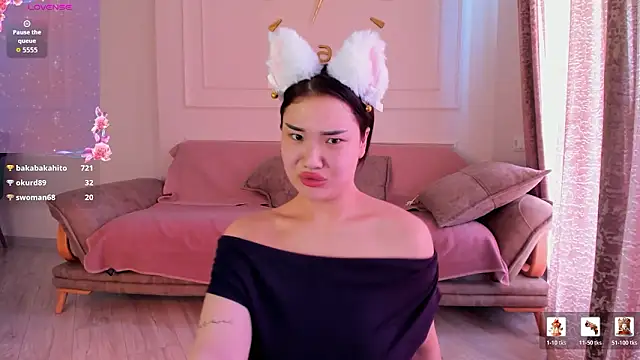 sexaxion_lee Adlı Modelin Canlı XXX Sohbeti