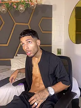 Chat +18 de Thiagoferreti ao vivo