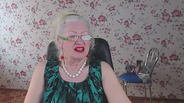 Maya_Mayflower: απευθείας συνομιλία ΧΧΧ