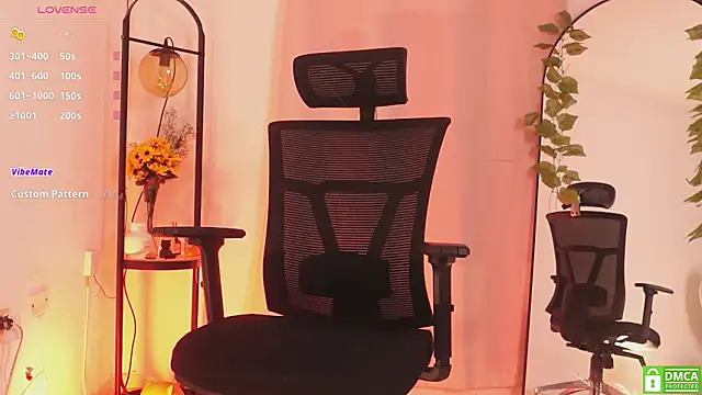 Miranditta: απευθείας συνομιλία ΧΧΧ