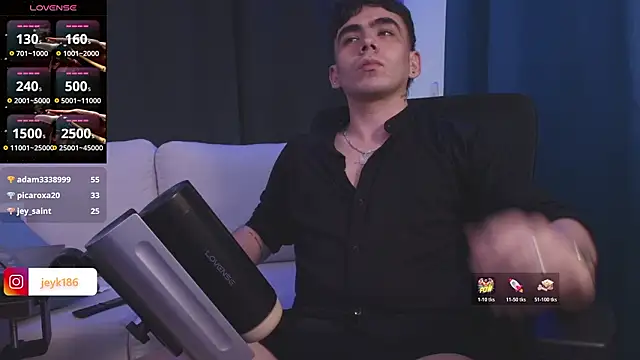 Chatroom XXX en direct de Guccy_Boy_Club