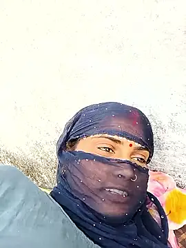 Show modela Pushpa_hotty na web-kameri