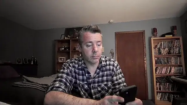 chrisw8140 Live XXX Chat