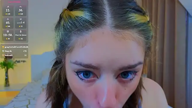 kate__rIna élő XXX-chatje