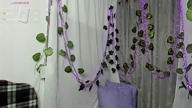 Živý XXX chat RebeccaThompson