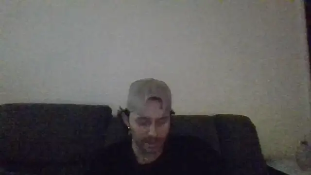 Chat +18 de Tallhungandcloudy ao vivo