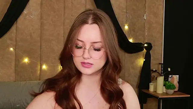 Kendra_Parlow élő XXX-chatje