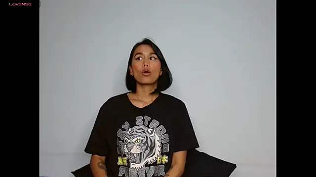 Gia_Lee élő XXX-chatje