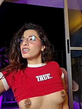 Meganthomson – Kamerová šou