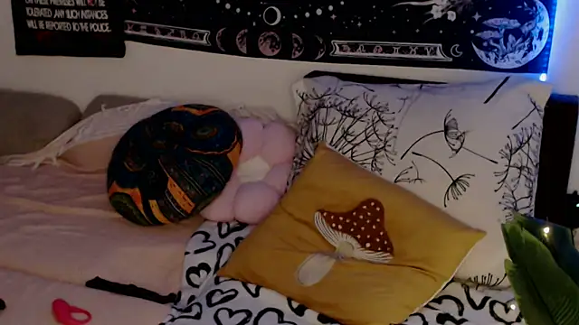 AlienforTwenty Live XXX-chat