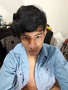 Pokazy przed kamerką – ShaddMan