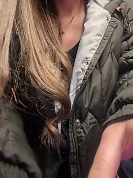 Isabella21_: онлайн-секс-чат