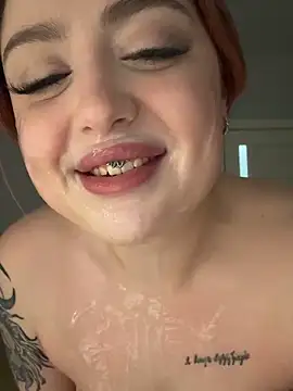 KellyMoors: онлайн-секс-чат