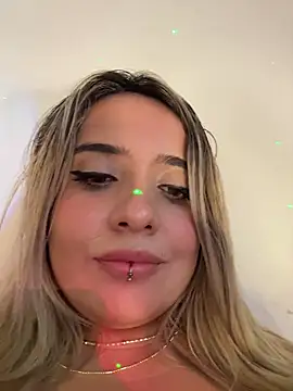 _Ninasanz 现场XXX聊天