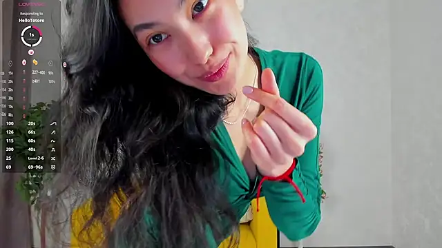 FlirtyAura 现场XXX聊天