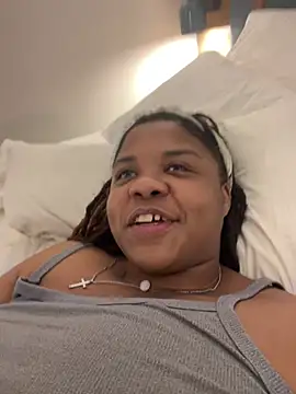 HEARTBREAKBRE 现场XXX聊天