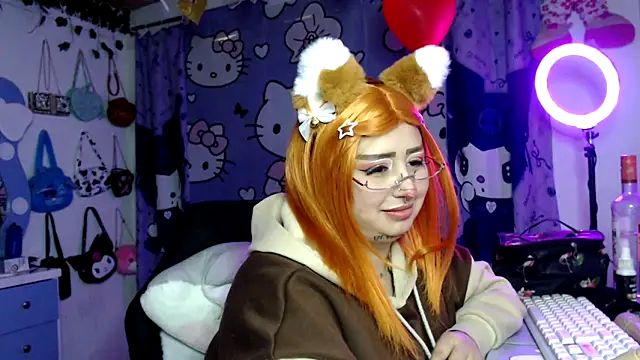 lussyevans24 Adlı Modelin Canlı XXX Sohbeti