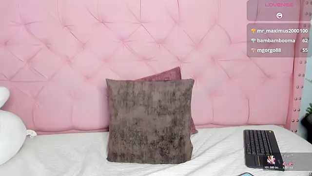 EMALINDA__HILSS – Naživo XXX chat